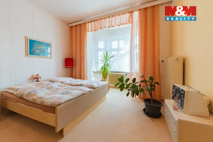 Prodej bytu 4+1, Karlovy Vary - Bohatice, Jáchymovská, 102 m2