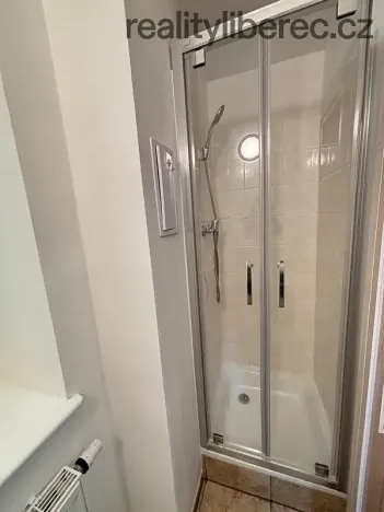 Pronájem bytu 1+1, Liberec, nám. Tržní, 28 m2