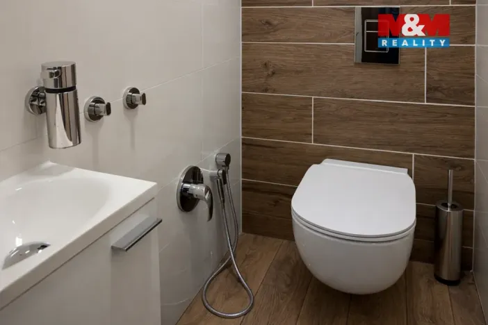 Pronájem bytu 3+kk, Pardubice - Zelené Předměstí, Na Hrádku, 80 m2