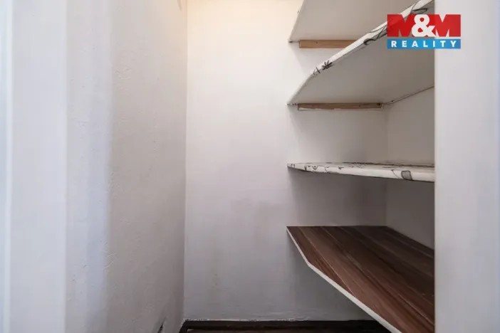 Prodej bytu 2+1, Milovice, Dukelská, 61 m2