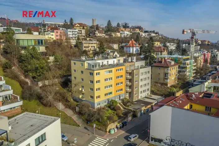 Prodej bytu 1+1, Praha - Smíchov, Holečkova, 24 m2