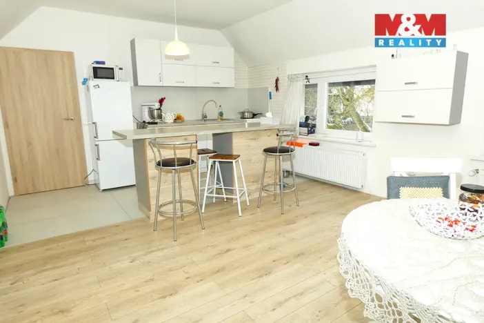 Prodej rodinného domu, Ledčice, 206 m2