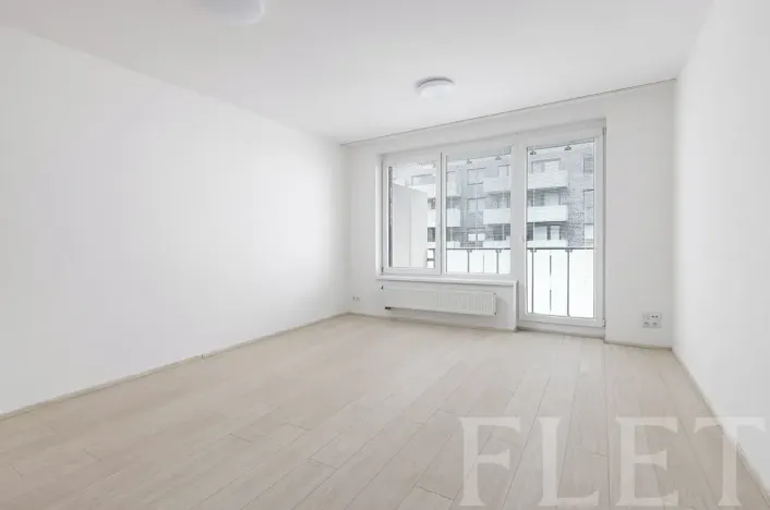 Pronájem bytu 1+kk, Praha - Stodůlky, náměstí Junkových, 32 m2