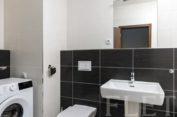 Pronájem bytu 1+kk, Praha - Stodůlky, náměstí Junkových, 32 m2