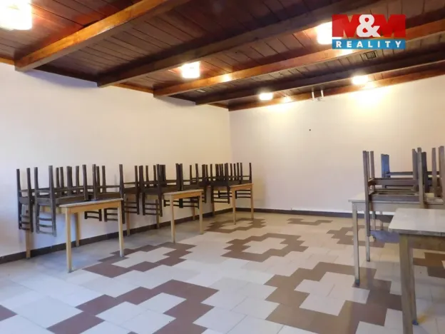 Pronájem restaurace, Kasejovice, 700 m2