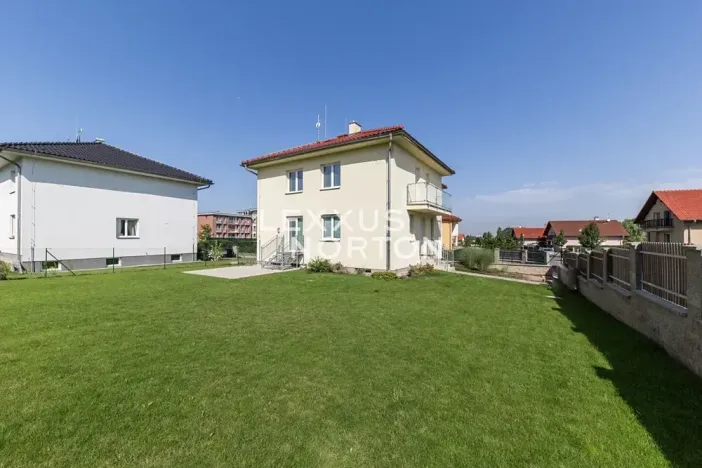 Pronájem rodinného domu, Průhonice, Pod Valem II., 325 m2