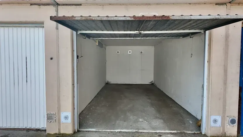 Pronájem garáže, Písek, Za Šarlákem, 21 m2