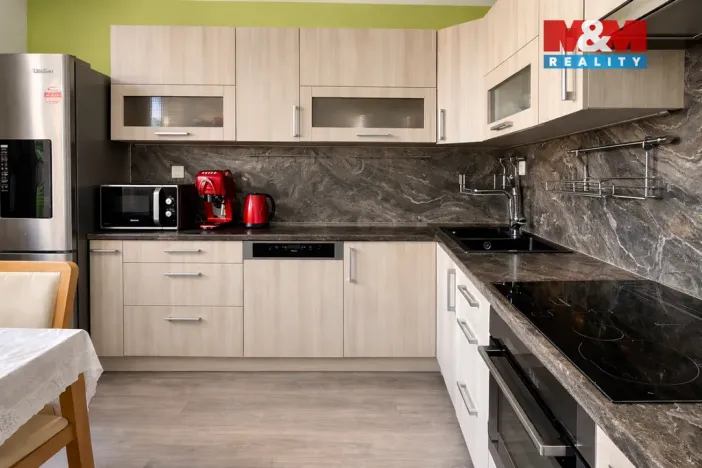 Pronájem bytu 3+1, Louny, Petra Obrovce, 75 m2