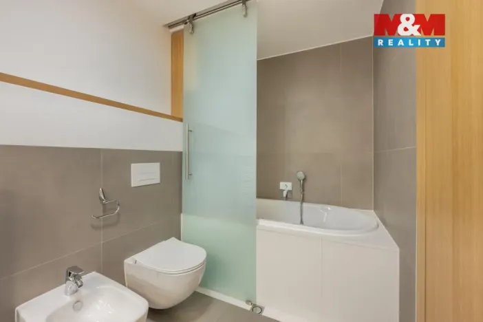 Prodej rodinného domu, Praha - Libuš, V Hrobech, 279 m2