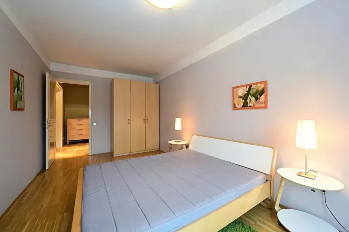 Pronájem bytu 2+kk, Praha - Karlín, Rohanské nábřeží, 77 m2