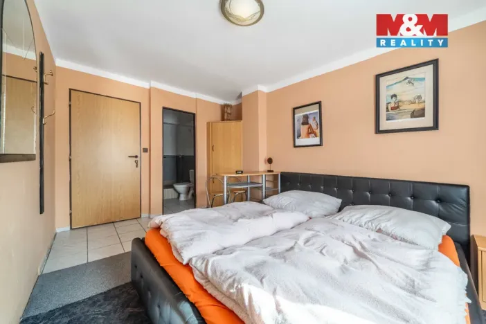 Pronájem restaurace, Domažlice - Dolejší Předměstí, Chrastavická, 300 m2