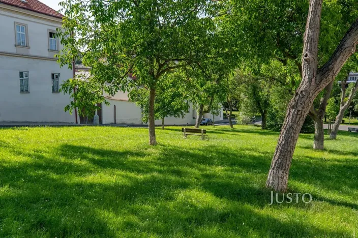 Pronájem bytu 2+kk, Praha - Dejvice, České družiny, 43 m2