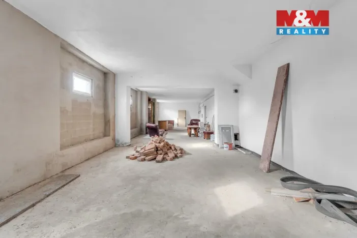 Prodej rodinného domu, Chomutice, 260 m2