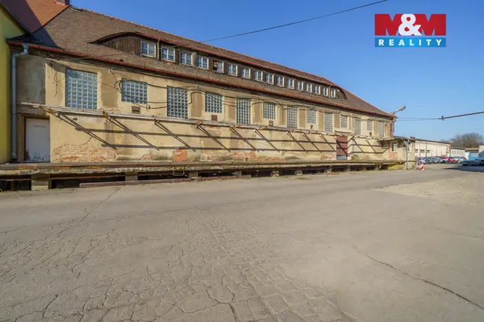 Prodej obchodního prostoru, Teplice, Libušina, 760 m2