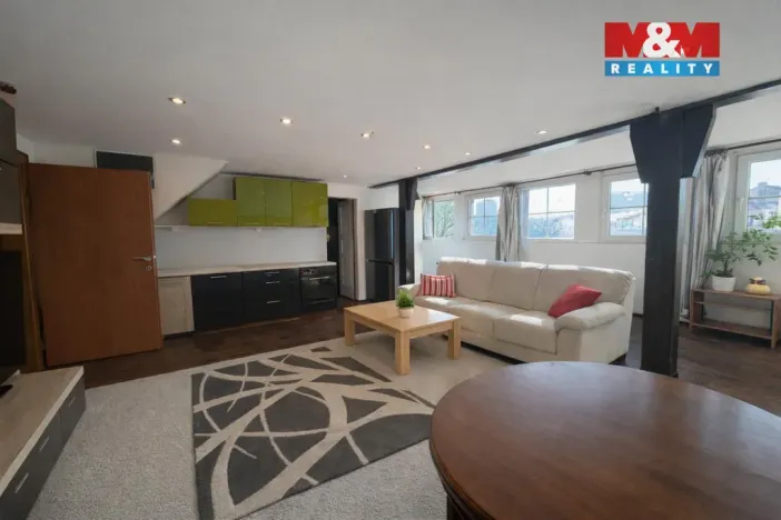 Prodej obchodního prostoru, Teplice, Libušina, 760 m2