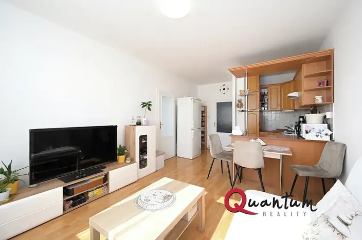 Pronájem bytu 2+kk, Praha - Modřany, Urbánkova, 41 m2