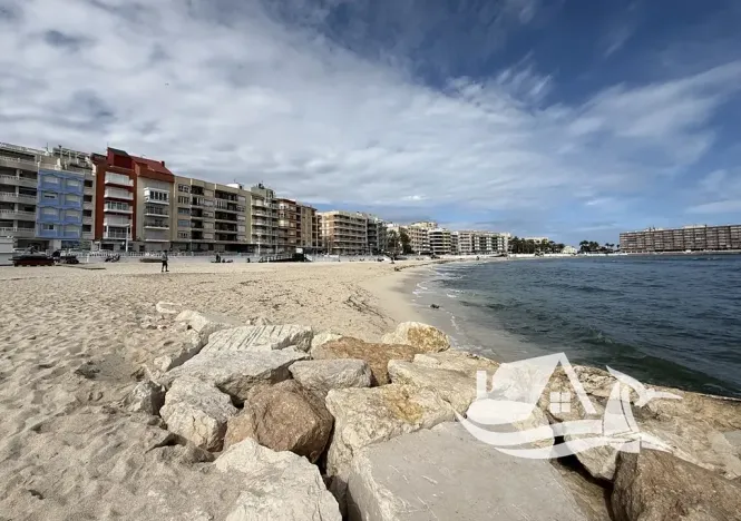 Prodej bytu 2+kk, Torrevieja, Španělsko, 32 m2