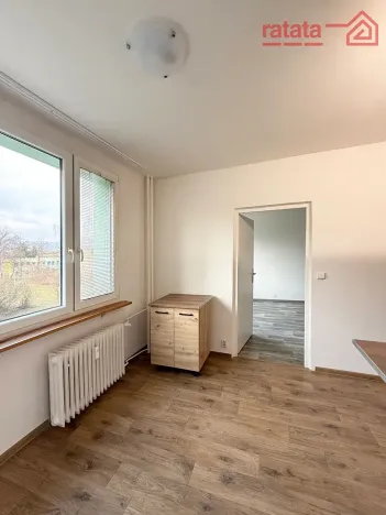 Pronájem bytu 2+1, Chomutov, Jirkovská, 63 m2