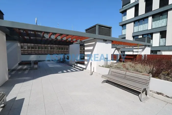 Prodej bytu 2+kk, Praha - Žižkov, Olšanská, 59 m2