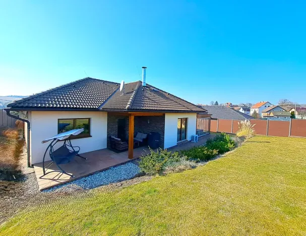 Prodej rodinného domu, Doubravy, 190 m2