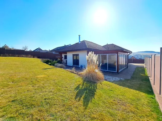 Prodej rodinného domu, Doubravy, 190 m2