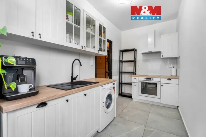 Pronájem bytu 2+kk, Jablonec nad Nisou, Jizerská, 43 m2