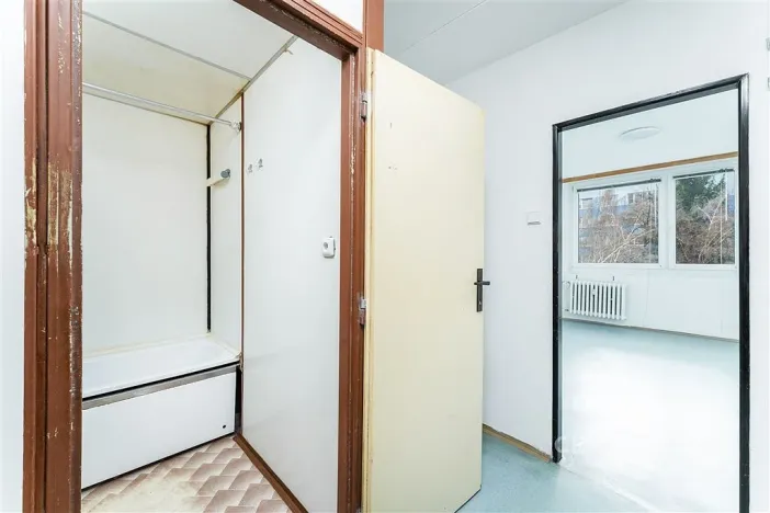 Prodej bytu 2+kk, Praha, Tatarkova, 42 m2