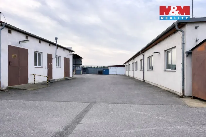 Pronájem skladu, Spytihněv, 2098 m2