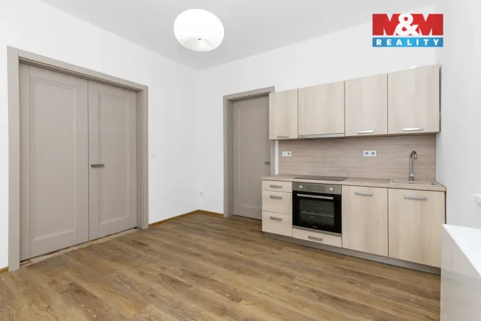 Pronájem bytu 3+kk, Pardubice - Bílé Předměstí, U Kostelíčka, 65 m2