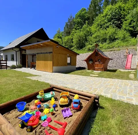 Pronájem rodinného domu, Starý Hrozenkov, 151 m2