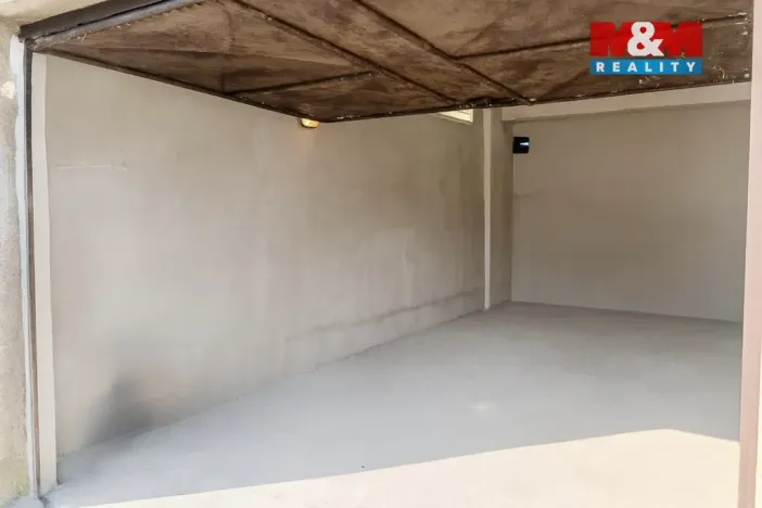 Prodej garáže, Kladno - Kročehlavy, 19 m2