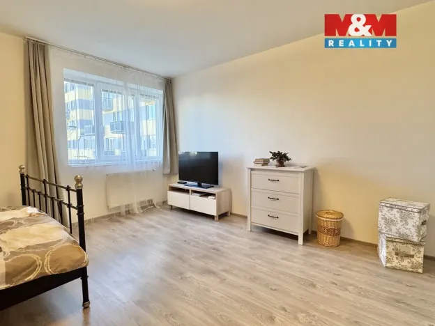 Pronájem bytu 1+kk, Kladno - Kročehlavy, Jaroslava Holečka, 37 m2