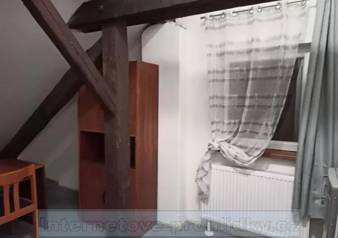 Pronájem pokoje, Praha - Holyně, 17 m2