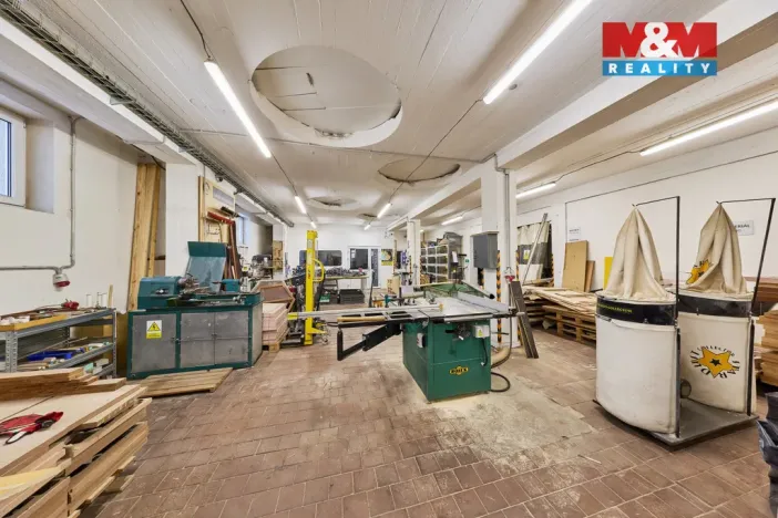 Prodej obchodního prostoru, Trutnov - Horní Staré Město, 1667 m2