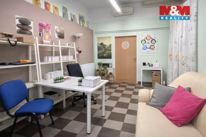 Prodej obchodního prostoru, Pardubice - Zelené Předměstí, Smilova, 72 m2