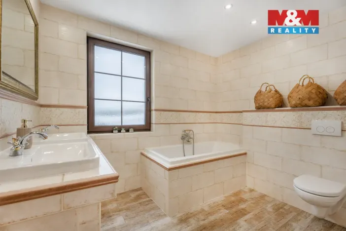 Prodej rodinného domu, Chuderov - Žežice, 182 m2