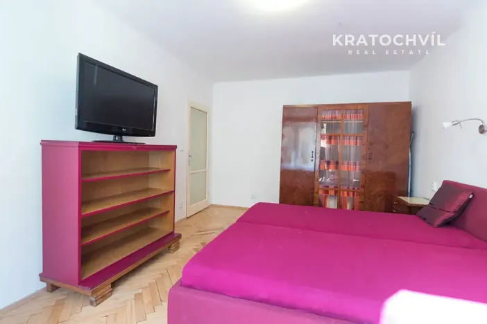 Pronájem bytu 2+1, Praha - Vinohrady, Vinohradská, 52 m2