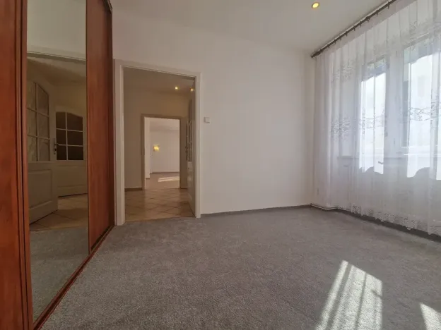 Pronájem bytu 3+1, Praha - Vinohrady, Kouřimská, 68 m2