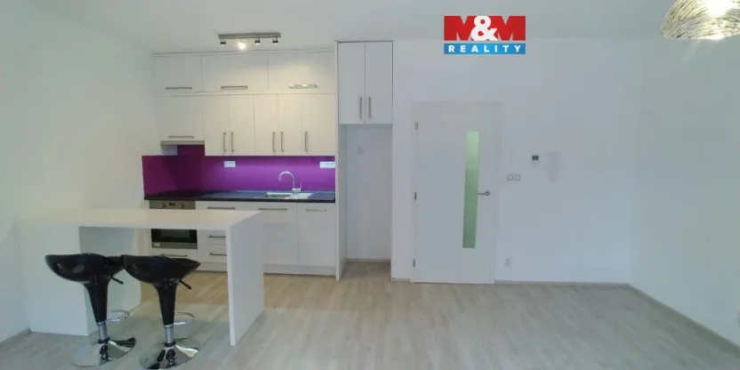 Pronájem bytu 1+kk, Brno - Slatina, Kigginsova, 42 m2