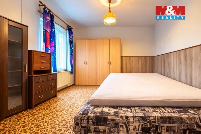 Prodej bytu 4+1, Nový Bor - Arnultovice, Gen. Svobody, 97 m2