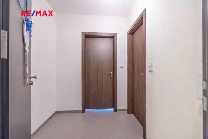 Prodej bytu 1+kk, Praha - Ruzyně, Stočesova, 30 m2