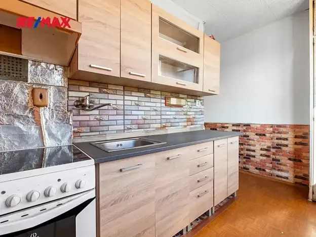 Prodej bytu 2+1, Hostomice, Školní náměstí, 55 m2