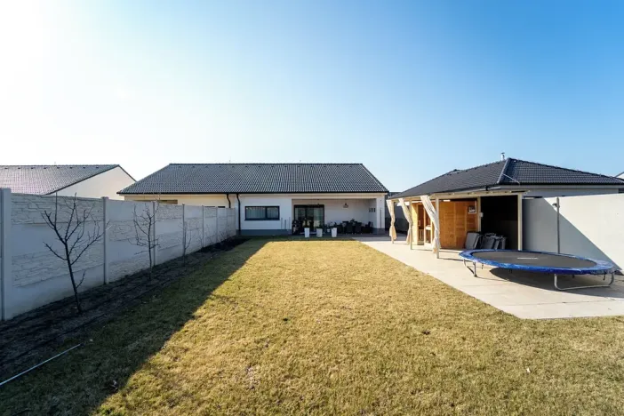 Prodej rodinného domu, Hevlín, 91 m2