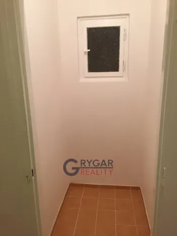 Pronájem bytu 1+1, Praha - Vinohrady, Římská, 42 m2