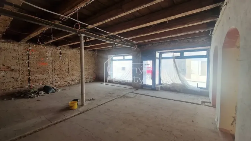 Prodej komerční nemovitosti, Nový Bydžov, Dukelská třída, 300 m2