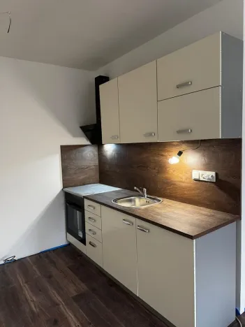Pronájem bytu 2+kk, Teplice, Slovenská, 41 m2