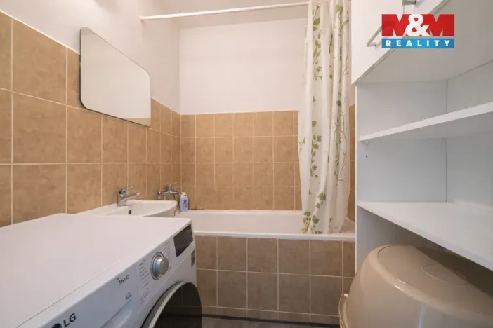 Prodej bytu 3+1, Cvikov - Cvikov II, Sídliště, 76 m2