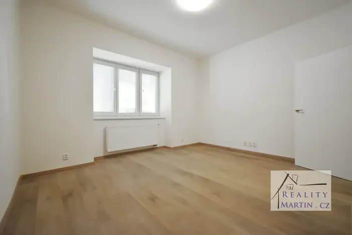 Pronájem bytu 1+kk, Příbram, Mariánské údolí, 30 m2