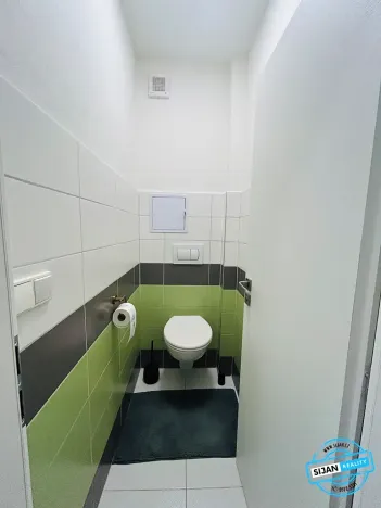 Pronájem bytu 2+kk, Krnov, nám. Míru, 54 m2