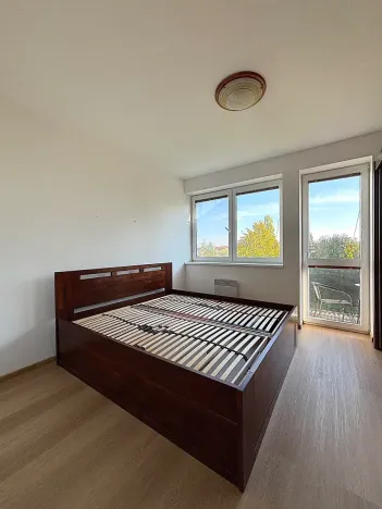 Pronájem bytu 2+kk, Jesenice, V Roháči I., 50 m2